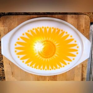 Vintage Pyrex Sunflower Covered Dish